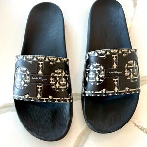 Men’s Salvatore Ferragamo Pool Slides- Size 13